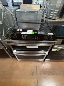 GE Profile Slide-In Electric Range Double Oven 30”