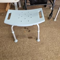 Equipo para enfermos $12.50 Each/ cada uno 