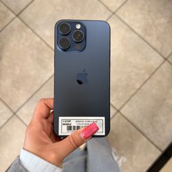 iPHONE 15 PRO MAX UNLOCKED 512GB 