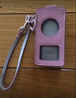 Coach Pink Ipod Nano Leather Case Wristlet Heart Charm