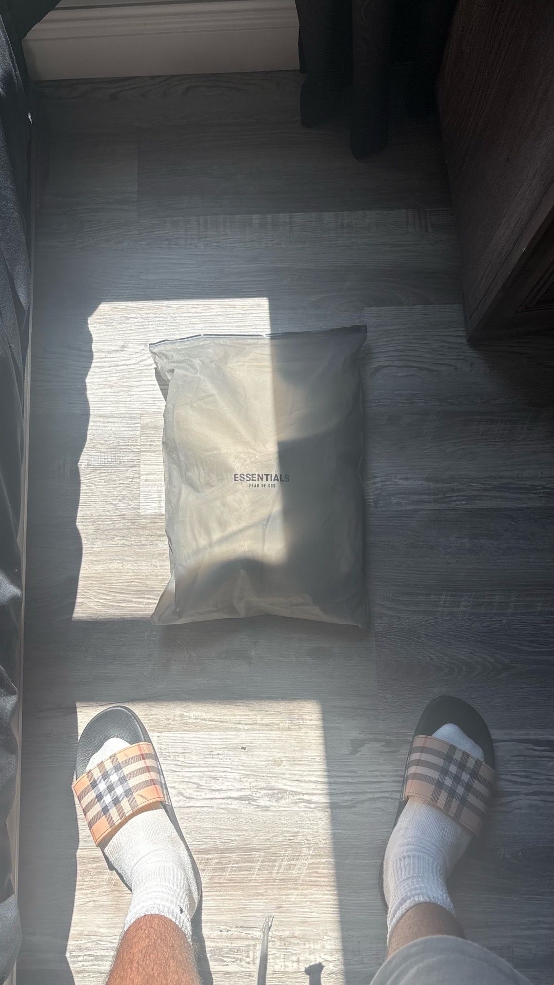 light oatmeal essential sweats size small