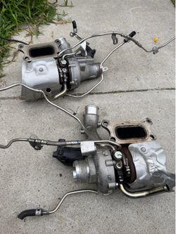 2018 Infiniti Q50 3.0t turbos both sides
