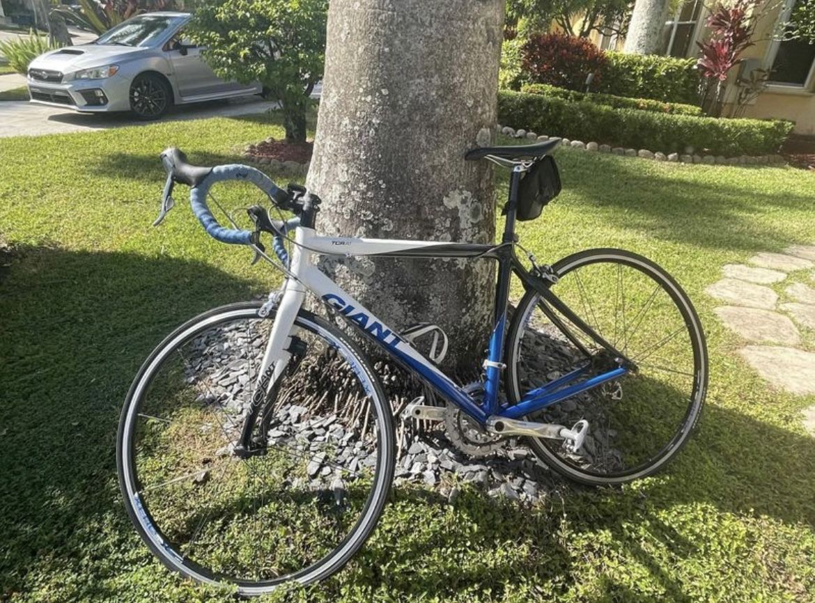 Giant TCR A1 Road Bike