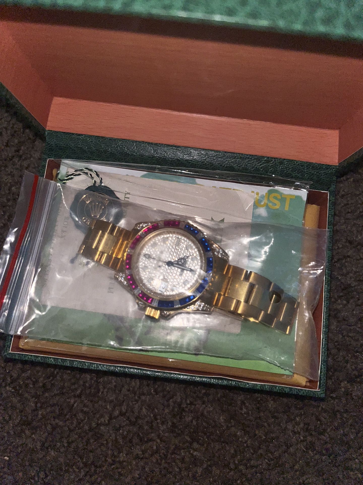 Bustdown Face Yellow Gold Rolex