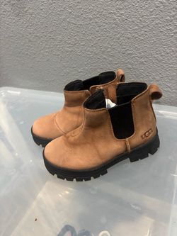 UGG Kids  Boots size 11c