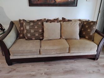 Sofa and Love Seat pillows included