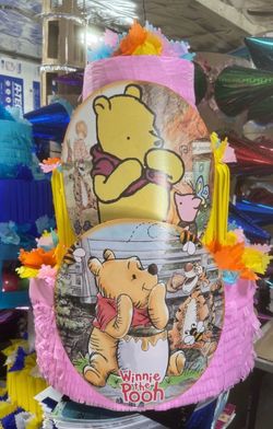 Classic Winnie the pooh three tier pinata with balls