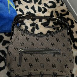 Dooney & Bourke Shoulder Bag