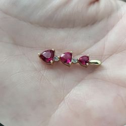 10k Gold Pendant With Gems.