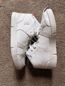 On Running The Roger Clubhouse Sneakers
