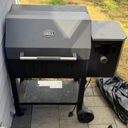 Expert Grill Commodore Pellet Grill Smoker
