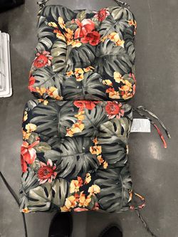 Patio chair  Cushions (2) 20” x 20”each