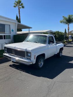 Chevrolet 1975 Silverado Stepside V-8