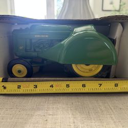 1993 ERTL 1/16 John Deere 1953 Model 60 Orchard Tractor Collector's Edition