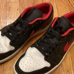 Low Top Air Jordan Size 11 Men’s