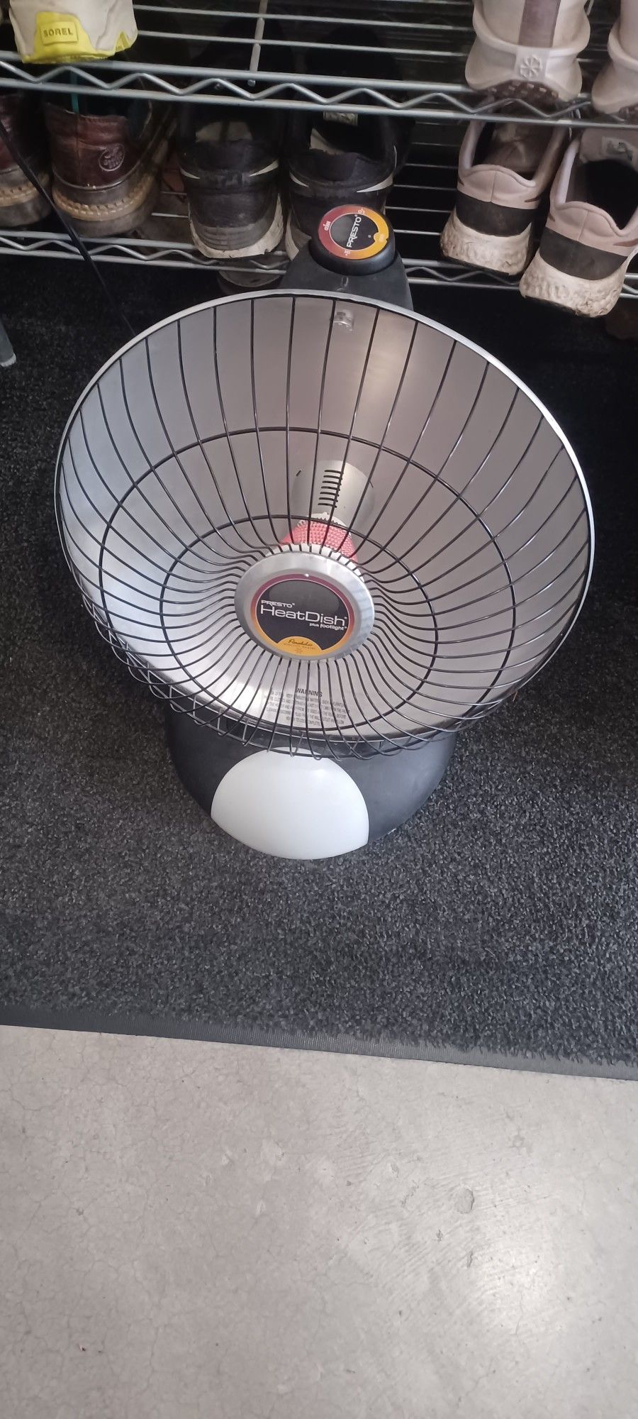 Presto Heat Dish Works Great Really Puts Out The Heat. Sold At Costco