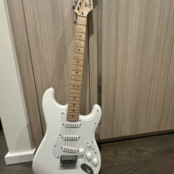 Squier Affinity Series Stratocaster Maple Fingerboard Electric Guitar