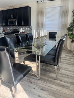 Dining table with 8 chairs
