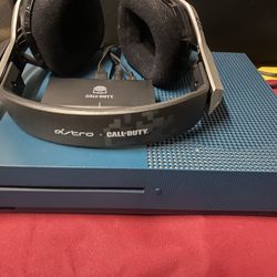 X Box one S w/ all Accessories