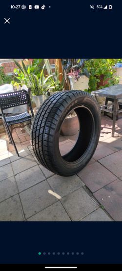 255/55/20 Tire