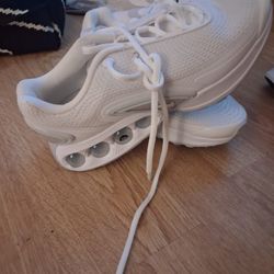 Nike 8.5