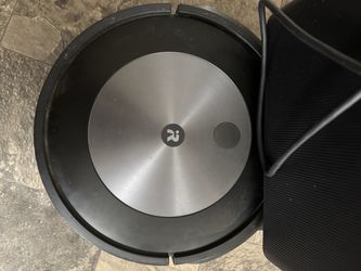 iRobot Roomba j6+ Self-Emptying Robot Vacuum