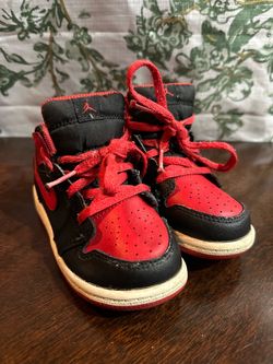 Nike Air Jordan 1 Toddler Sneakers, Size US 8C