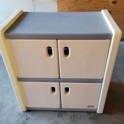 Cabinet Little Tikes