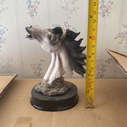 Horse Figures 70 pc