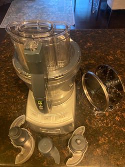 Cuisinart Elite Collection 2.0 (12-Cup Food Processor, model FP-12DCN  CFP-24DCN