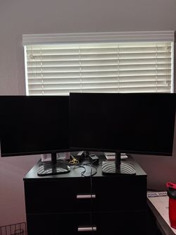 27” acer Monitors with Stands
