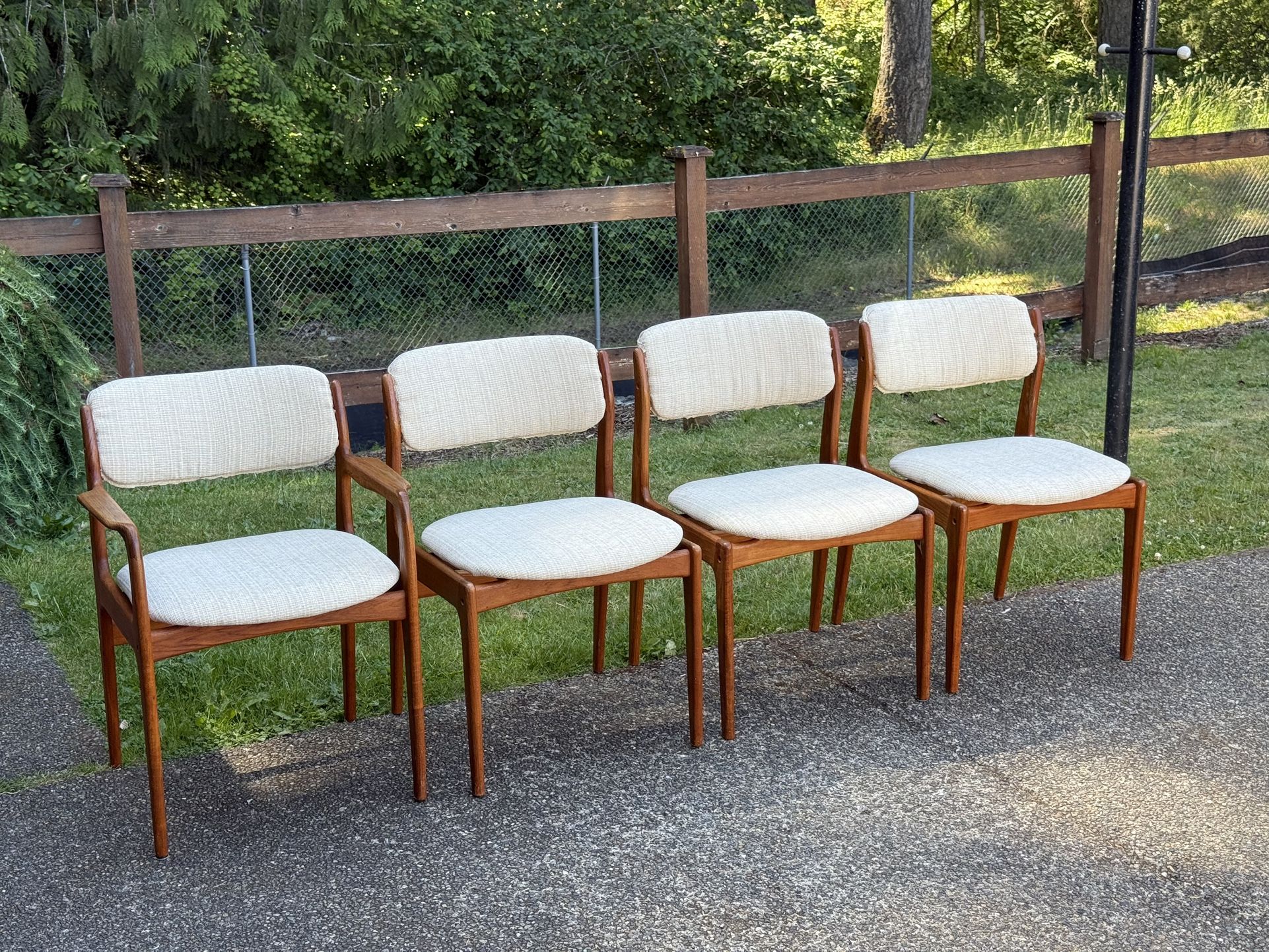 Mid Century Danish Modern Dining Chairs Set 4 Benny Linden Teak Denmark Floating