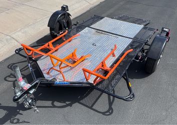 2018 Kendon 3-Rail Stand-Up Motorcycle Trailer – New Tires