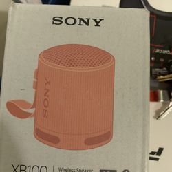  BRAND NEW IN BOX SONY XB100 Portable BLUETOOTH SPEAKER 