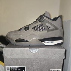 Jordan 4 Retro Cave Stone VNDS Size 10.5M