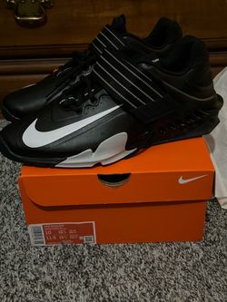 Nike Savaleos