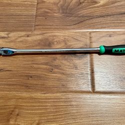 Matco 88 tooth 3/8" locking flex head ratchet. 18.5" long