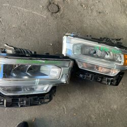 2019-24 DODGE RAM 2500 HEADLIGHTS FULL LED OEM 