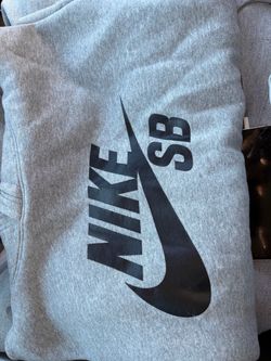 M Nike sweatshirt