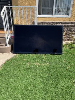 SEIKI 58 inch TV
