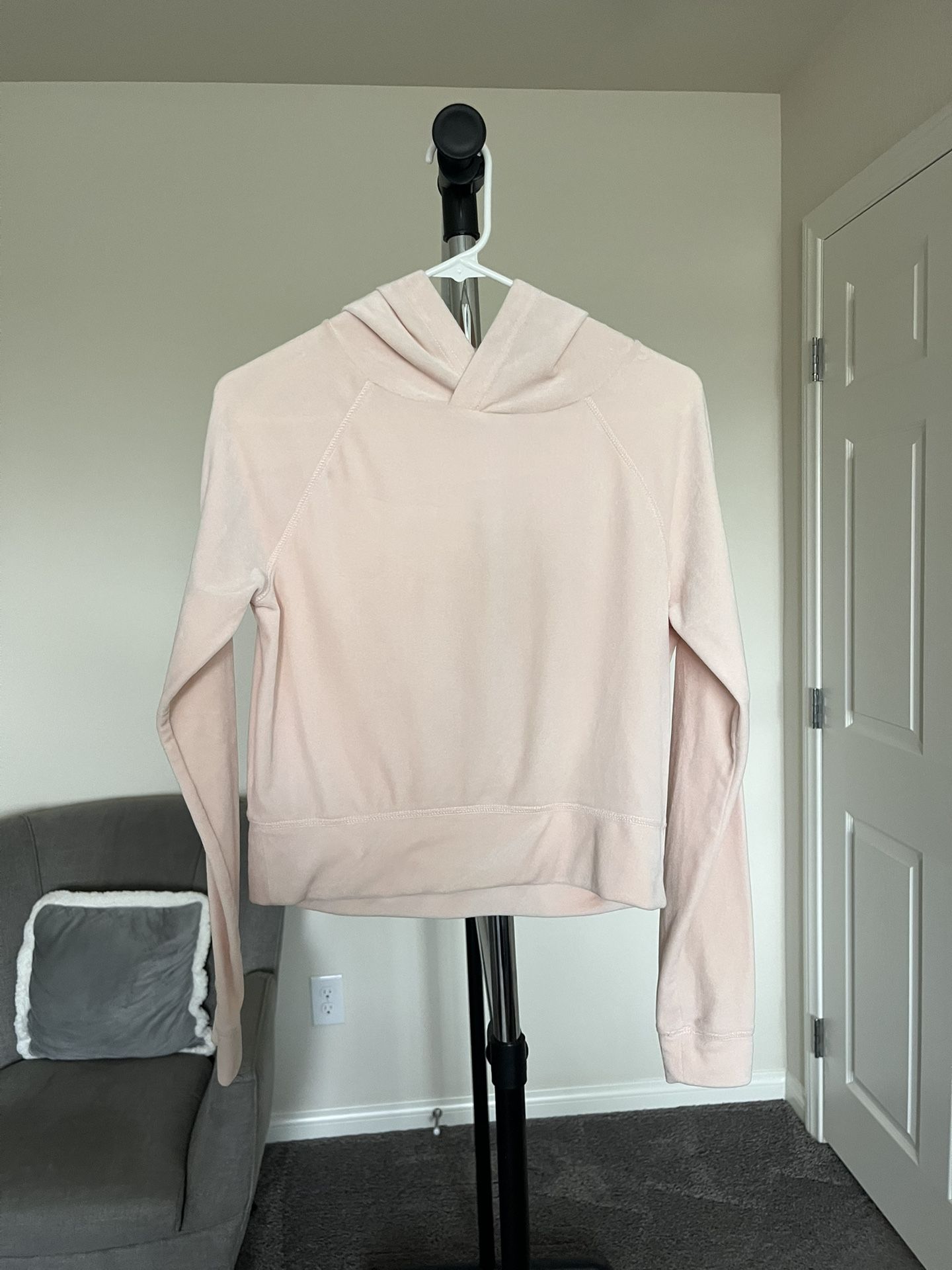 SO Cozy Sweatshirt Junior Size XS