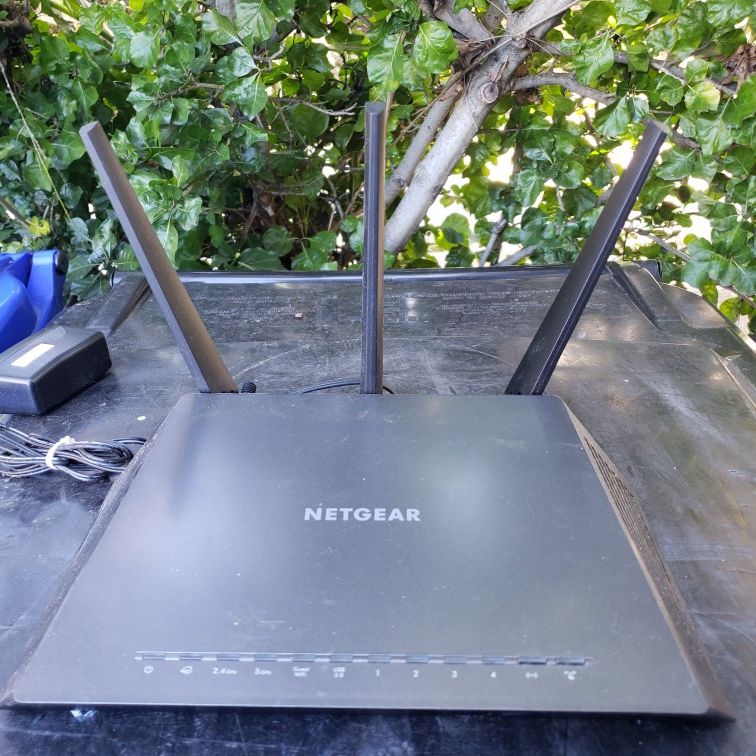 Netgear R6700 Ax FREE - Netgear Nighthawk R6700 AC1750 WIFI Router for Sale in San Diego ...