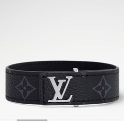 LV Slim Braclet W Box And Receipt 