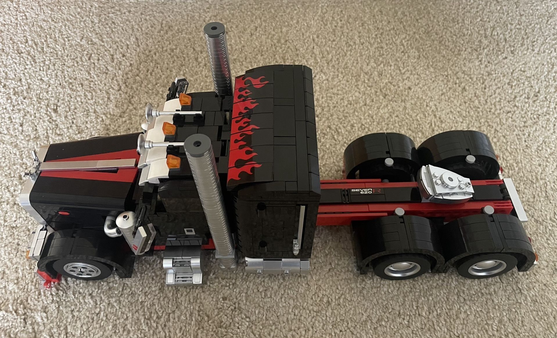Mould King 10037 American Truck – 1797 Pieces, Assembled, Complete w/ Box + Instructions