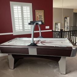 Air Hockey Table