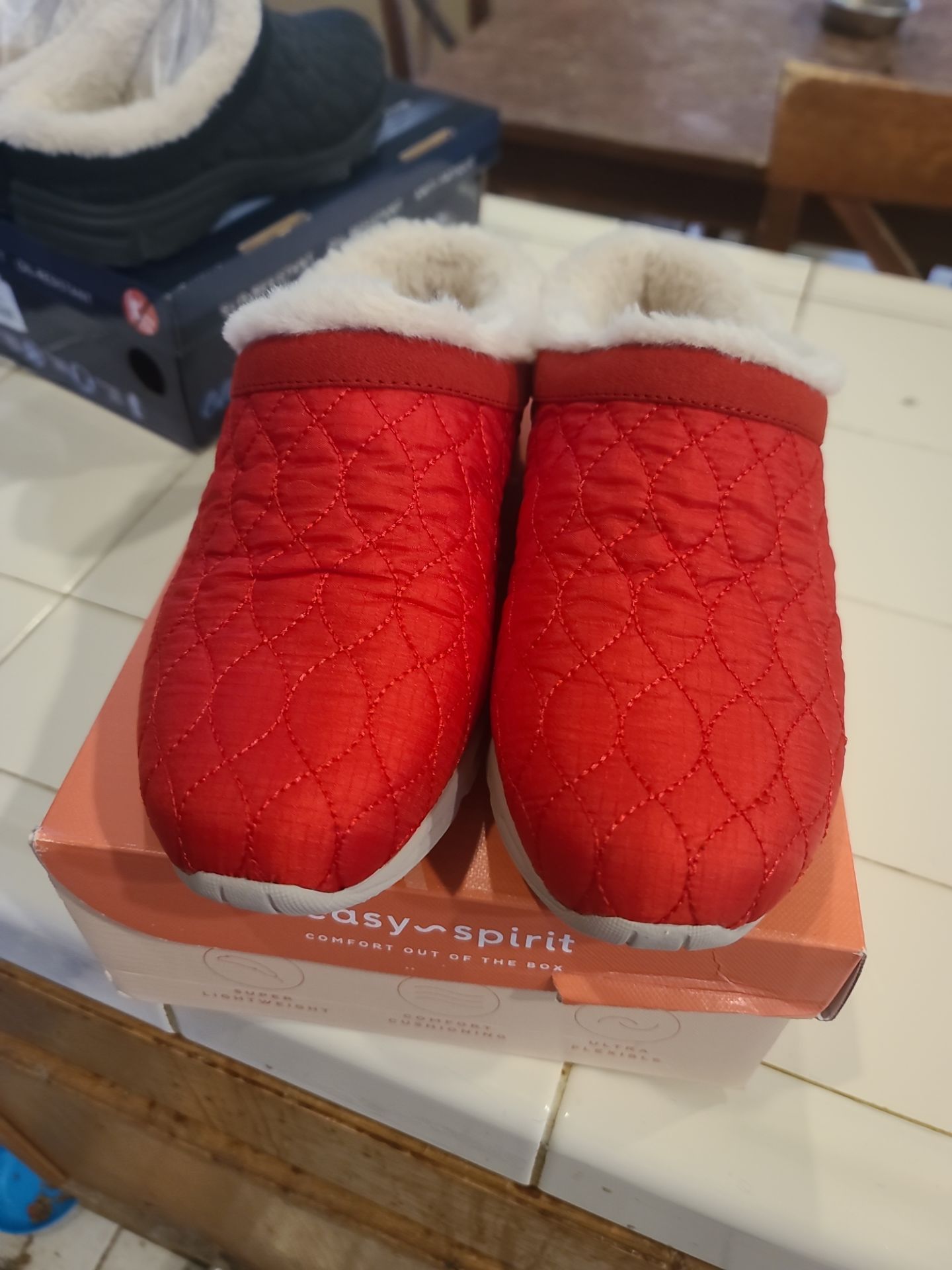 Women's Size 9 New $15