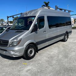 16 Mercedes Sprinter Four Cylinder Diesel 15 Passenger Van 
