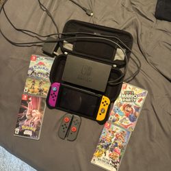 Nintendo Switch w/Pro Controller & Accessories
