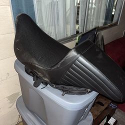 La Perra Kick flip Seat Harley Davidson Touring