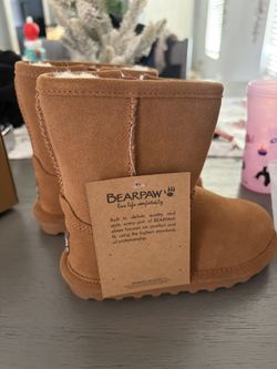 Brand New Toddler Bearpaw Boots